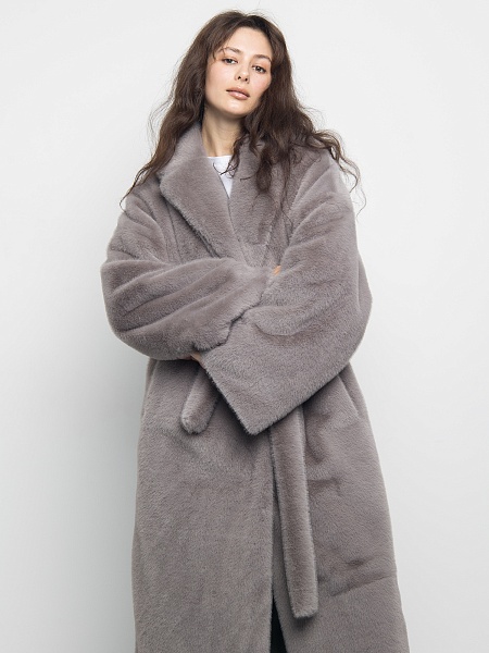 Шуба oversize из искуственного меха 