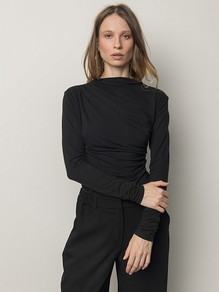 Лонгслив с драпировкой из вискозы